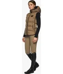 Жилет женский Matte Jersey Quilted, с капюшоном, Cavalleria Toscana Италия