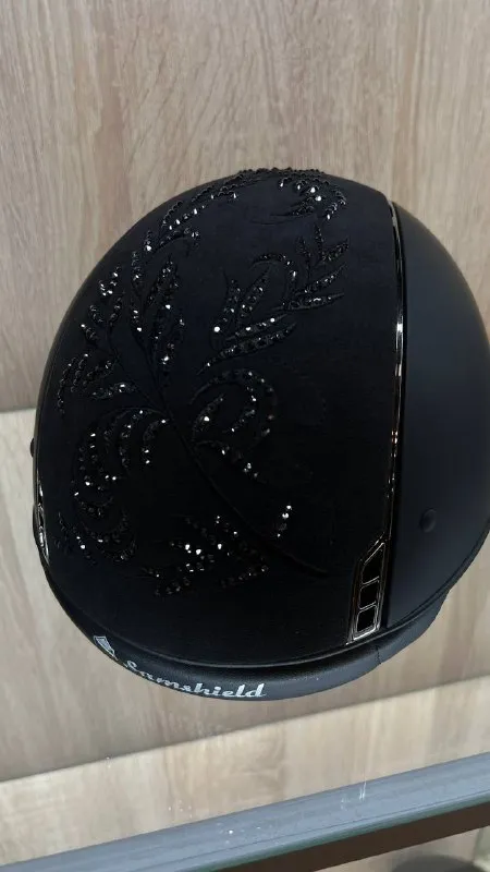 Шлем выездковый Miss Shield Paint Matt, топ Flower Swarovski с черными кристаллами, кожаная полоска,
