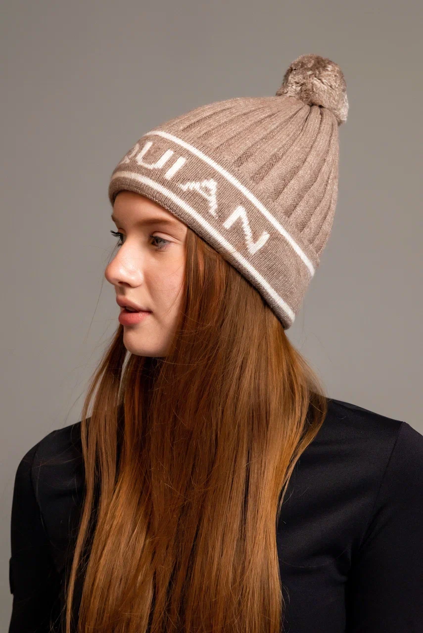 Шапка с помпоном, Equian Россия