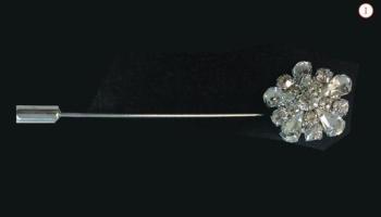 Булавка на манишку, Equiline Италия